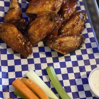 A.J. Hudson's Public House - Chicken Wings - Sports Bars Near Me - Chicago, Illinois