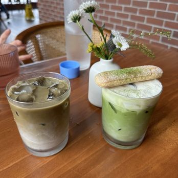 Between Us - Iced Hojicha Latte & Matcha Latte Tiramisu - Breakfast & Brunch Near Me - San Diego, California