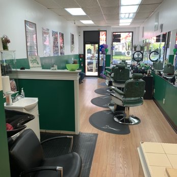 Juniors iCuts - Inside - Hair Salons Near Me - Boston, Massachusetts Juniors iCuts - Inside - Hair Salons Near Me - Boston, Massachusetts