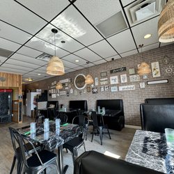 Thai Treasure Bistro
