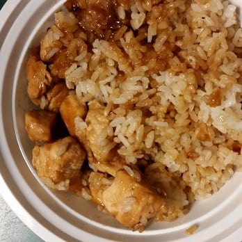 Sumo Japanese Restaurant - The chicken bowl. Comes with a side a veggies as well. - Japanese Near Me - Hinesville, Georgia
