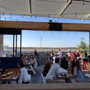 Rooftop Brewing Company - Brewpubs Near Me - Seattle, Washington Rooftop Brewing Company - Brewpubs Near Me - Seattle, Washington