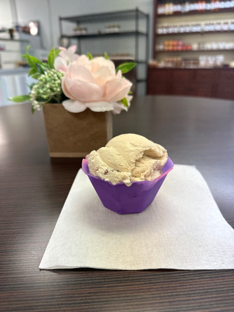 HERSHEY’S ICE CREAM 7521 Richmond Rd, Williamsburg, Virginia Ice