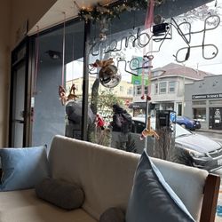 Piedmont Springs - Cute holiday decor