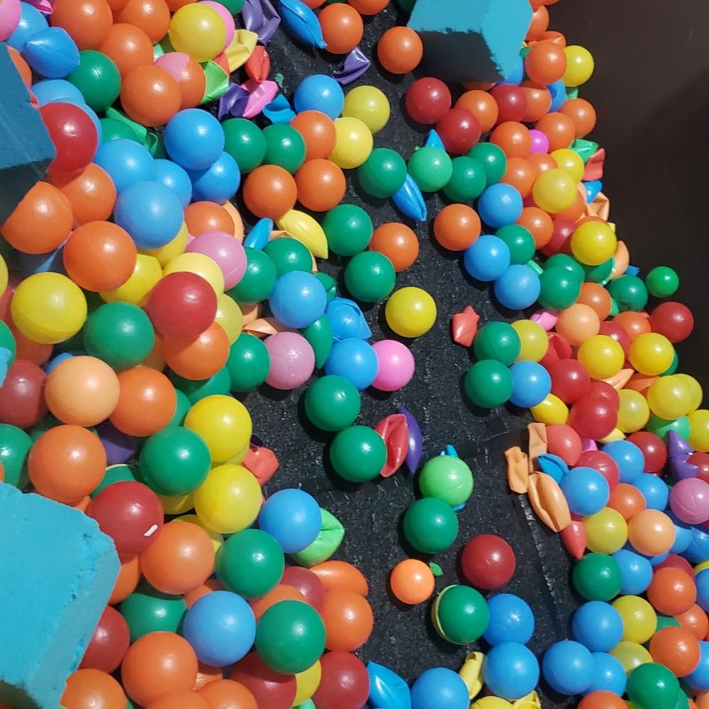 Amazing Air - BROKEN plastic balls! - Trampoline Parks Near Me - San Antonio, Texas