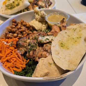 Urban Kitchen - The Healer with Chicken - American Near Me - Burlingame, California Urban Kitchen - The Healer with Chicken - American Near Me - Burlingame, California