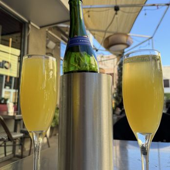 Mariscos La Chula - Downey - Great drinks - Seafood Near Me - Downey, California