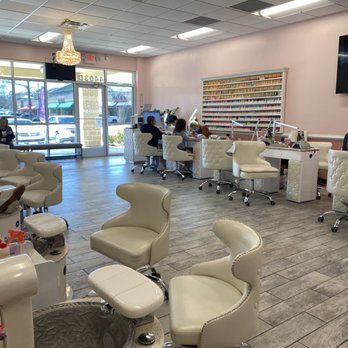 Adore Nails - Nail Salons Near Me - Wilmington, North Carolina