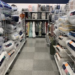 Ross Dress for Less - Inside