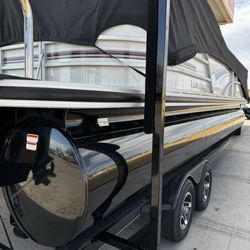 Frank's Trailer Repair - this is the trailer guides that we had installed from Frank's trailer repair. They match our boat pontoons really well.