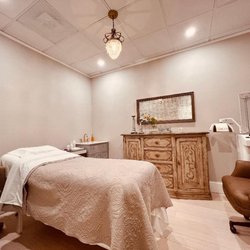 The Sunetics Hair Re-Growth Laser is the first clinical laser that is FDA-cleared to grow hair and treat hair loss.