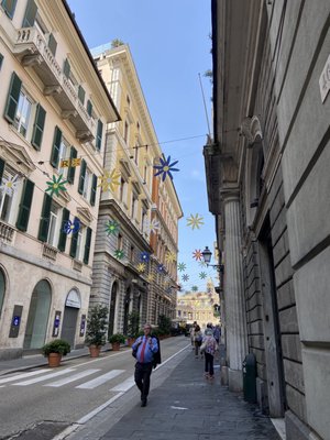 Via Garibaldi by null
