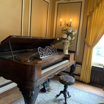AL. Ringling Mansion - Piano in the lady's parlor - Tours Near Me - Baraboo, Wisconsin