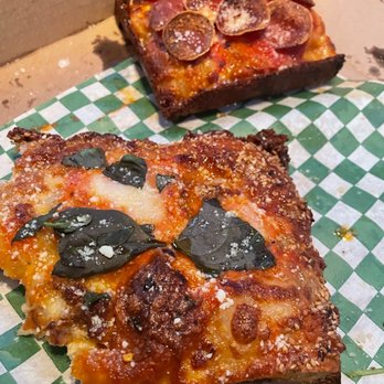Quarter Sheets - Pizza Near Me - Los Angeles, California