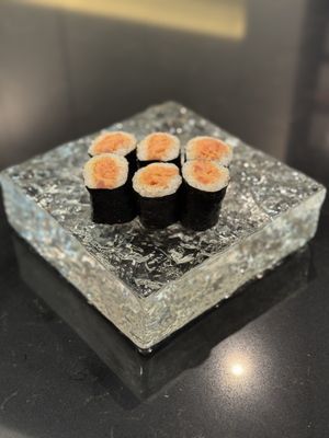 ROLL UP JAPANESE HAND ROLLS by null