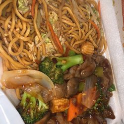 Happy Garden - Shrimp Lo Mein with Szechuan Beef