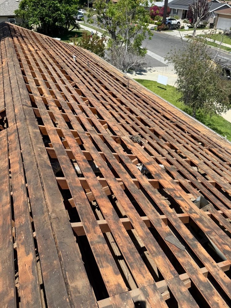 Slide of Golden Touch Roofing