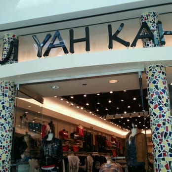 district made apparel website