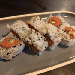 Ari Sushi & Izakaya - Spicy tuna,