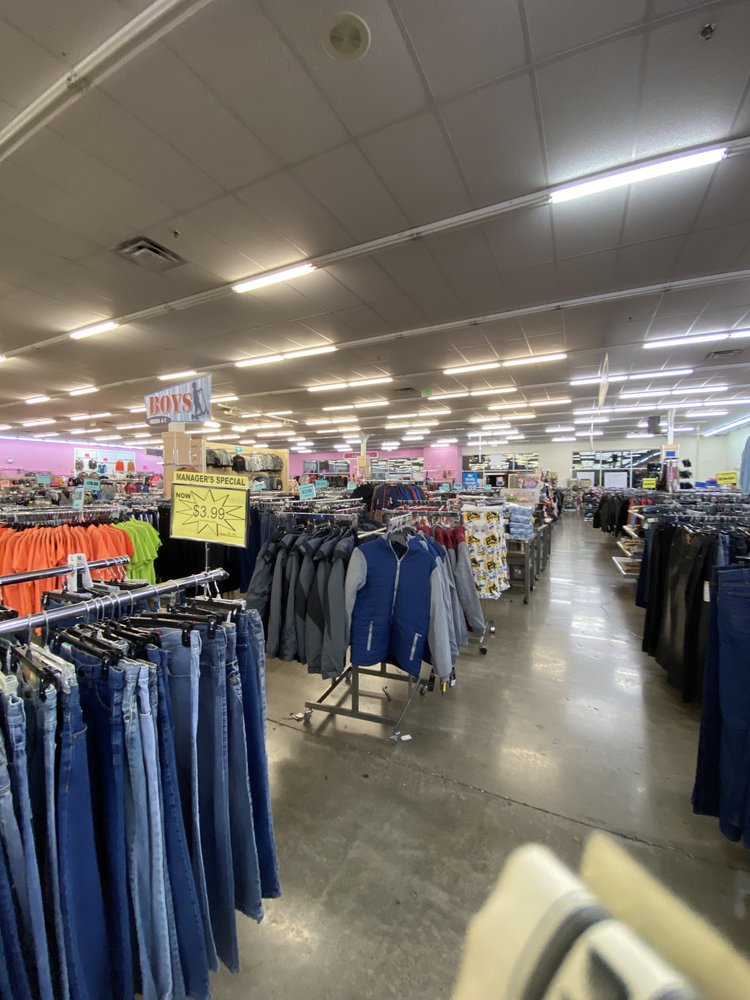 FALLAS DISCOUNT STORES CLOSED 27 Reviews 2011 Sebastopol Rd