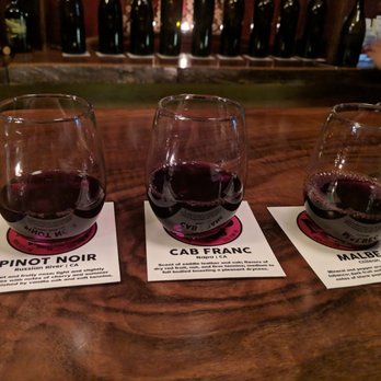 Engine House 25 Wines - Wine Tasting Room Near Me - Pittsburgh, Pennsylvania Engine House 25 Wines - Wine Tasting Room Near Me - Pittsburgh, Pennsylvania