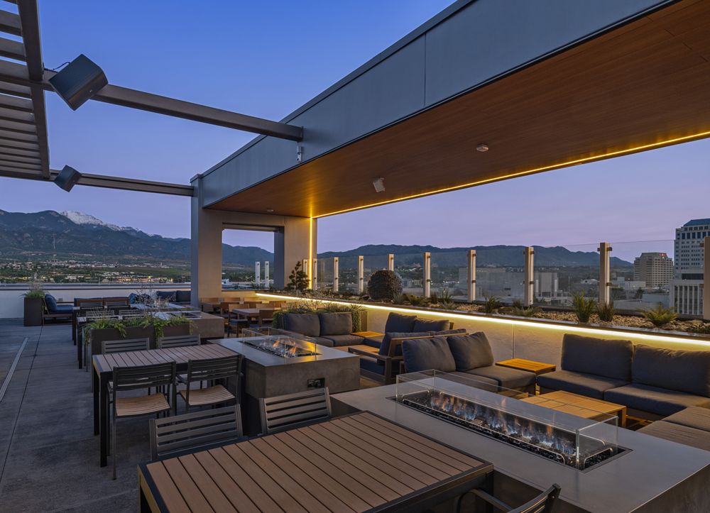 LUMEN8 ROOFTOP SOCIAL Updated August 2024 253 Photos & 111 Reviews