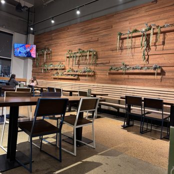 Shake Shack Burbank - Inside - Fast Food Near Me - Burbank, California