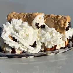 Spoons Ice Cream - Cannoli sundae
