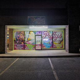 Exterior outside entrance of Puffy's Vapes And More - Bethany, Oklahoma Exterior outside entrance of Puffy's Vapes And More - Bethany, Oklahoma