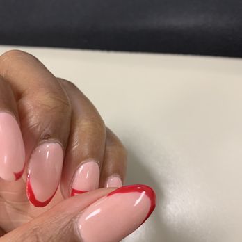Dreams Nail Lounge - Day 4 - chipped mani, uneven design - Skin Care Near Me - Lynn, Massachusetts