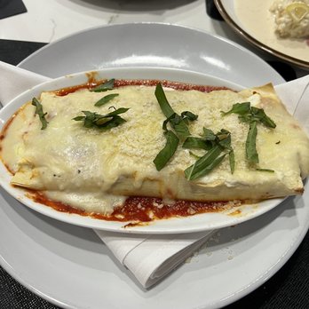 Fatto A Mano Pizzeria - Italian Near Me - Greenville, Texas Fatto A Mano Pizzeria - Italian Near Me - Greenville, Texas