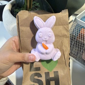 Lush - Munching Bunny Bath Bomb - Cosmetics & Beauty Supply Near Me - Cerritos, California