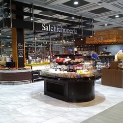 Cedraui - The hand made cheeses and specialty item section
