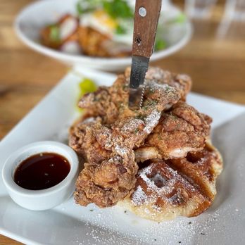 Café Etoile - Chicken and Croffle | Ig: @eat_with_jeleneeee - French Near Me - Berkeley, California Café Etoile - Chicken and Croffle | Ig: @eat_with_jeleneeee - French Near Me - Berkeley, California