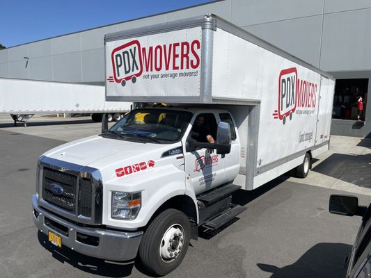Out of State Relocation - PDX Movers specializes in out-of-state relocations, offering seamless, door-to-door service across the U.S. Our dedicated team ensures safe handling, clear communication, and efficient delivery for a stress-free, cross-country move. Out of State Relocation - PDX Movers specializes in out-of-state relocations, offering seamless, door-to-door service across the U.S. Our dedicated team ensures safe handling, clear communication, and efficient delivery for a stress-free, cross-country move.