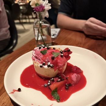 North Italia - Seasonal White and Red Velvet Butter Cake - Pizza Near Me - Irvine, California North Italia - Seasonal White and Red Velvet Butter Cake - Pizza Near Me - Irvine, California