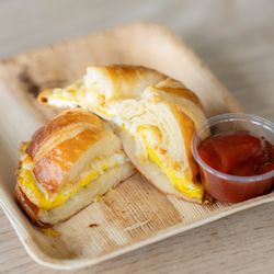 Harney & Sons - Brekkie Sandwich on Croissant