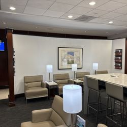 United Club - Airport club lounge