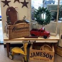 Lucky Rooster - Furniture, Home Decor, Gifts, DIY, Vintage, Candles, Soap , Dixie Belle Chalk Mineral Paint