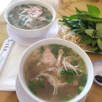 Saigon's Restaurant - Beef pho with tendon and tripe - Vietnamese Near Me - Honolulu, Hawaii Saigon's Restaurant - Beef pho with tendon and tripe - Vietnamese Near Me - Honolulu, Hawaii