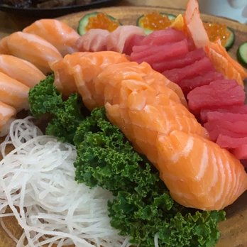 Akino - bad cut. look at the color, not fresh at all. - Sushi Bars Near Me - Elmhurst, New York Akino - bad cut. look at the color, not fresh at all. - Sushi Bars Near Me - Elmhurst, New York