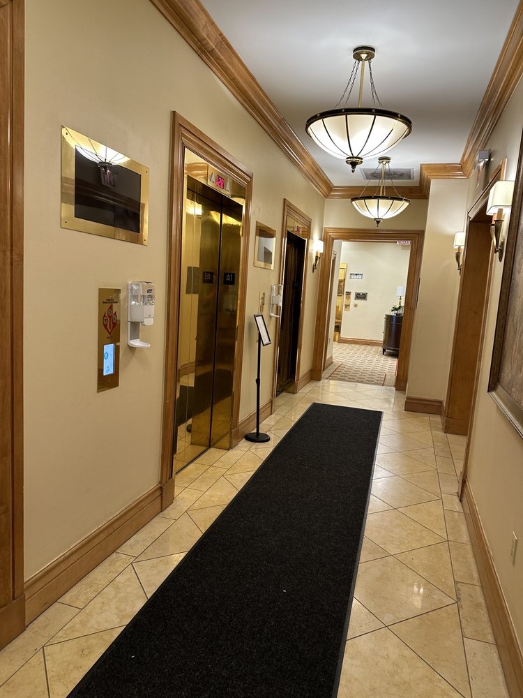 BROOKDALE SENIOR LIVING Updated October 2024 155 Photos 2960 N