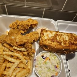 Raising Cane's Chicken Fingers - Chicken Tender combo