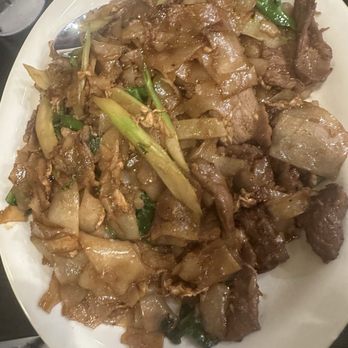 Thai House Street Eats - Pad See Ew - Thai Near Me - Lakewood, California Thai House Street Eats - Pad See Ew - Thai Near Me - Lakewood, California
