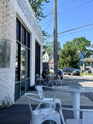 Amberson Coffee & Grocer by null