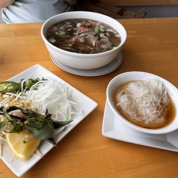 Pho Legend - Large Pho House Special with Extra Noodle - Noodles Near Me - Los Angeles, California Pho Legend - Large Pho House Special with Extra Noodle - Noodles Near Me - Los Angeles, California