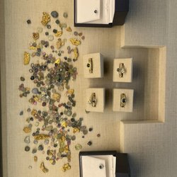 Zara Gallery