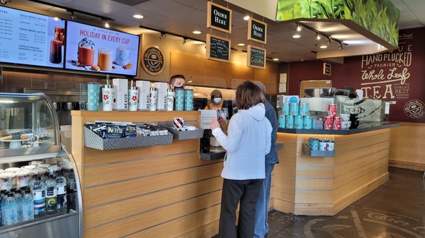 The Coffee Bean & Tea Leaf by null