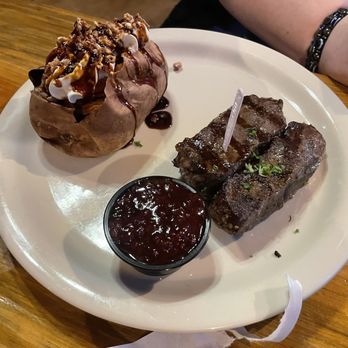 Bama Bucks - Elk steak with blackberry reduction - New American Near Me - Sardis City, Alabama Bama Bucks - Elk steak with blackberry reduction - New American Near Me - Sardis City, Alabama