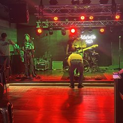 Nashville North - Stage